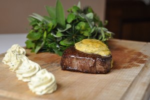 Avec un bon morceau de viande...