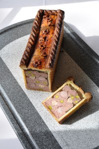 Le pâté en croûte de canard aux pistaches 2