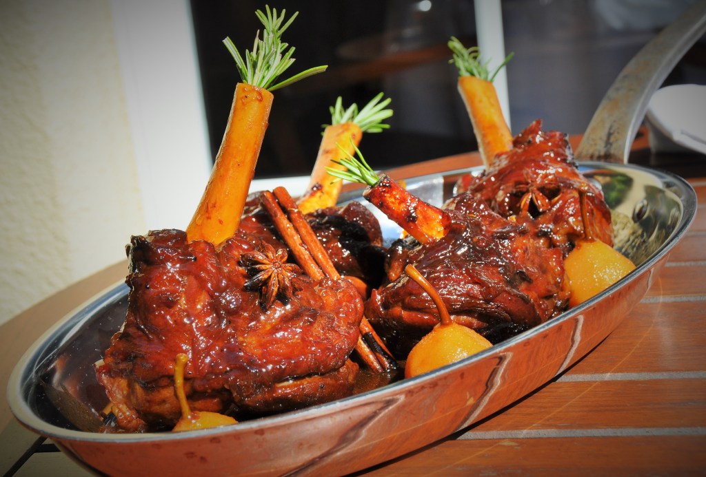 Souris d'agneau confites au vin cuit