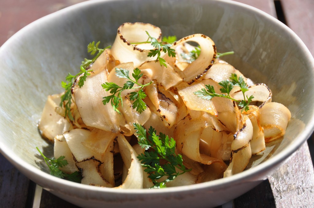 Poêlée de Salsifis, vinaigrette au Miel et Girofle
